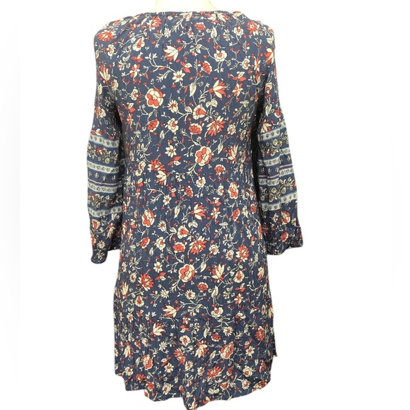 Old Navy Boho Tassel-Tie Floral Swing Dress - Picture 6 of 9